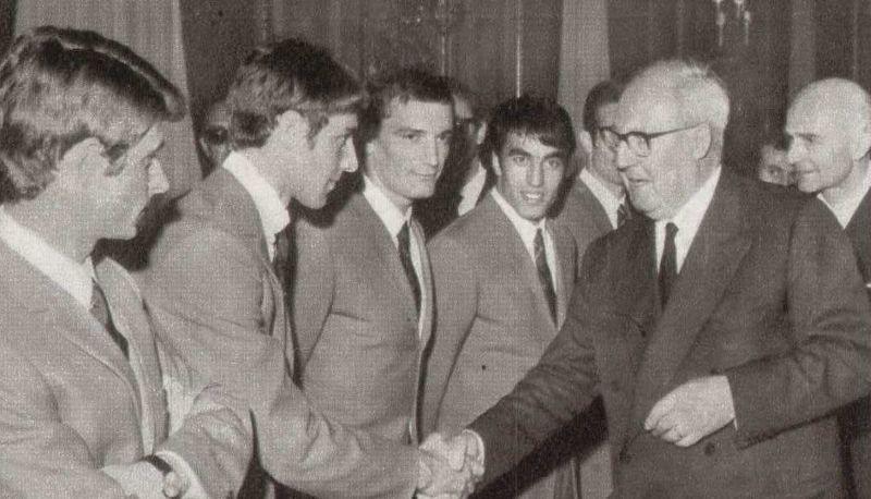 Montale, Eugenio - Non ho mai capito se io fossi articolo