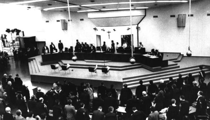 Corte costituzionale e i suoi componenti articolo
