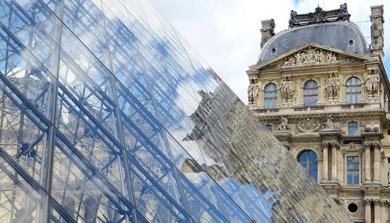 Le Louvre articolo