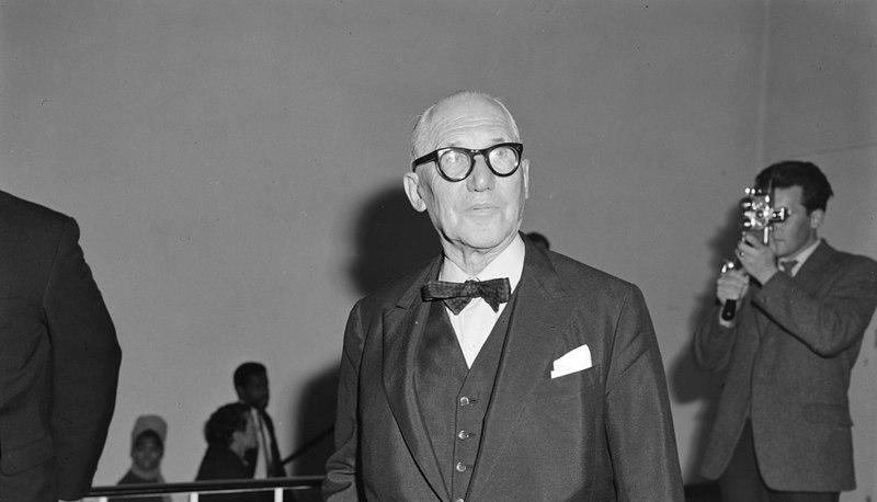 Le Corbusier articolo