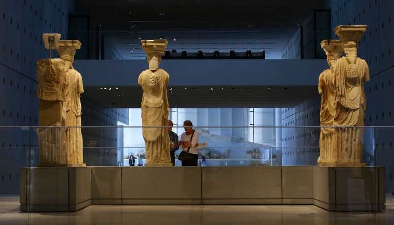 Rappresentazione del nudo nell'arte greca articolo