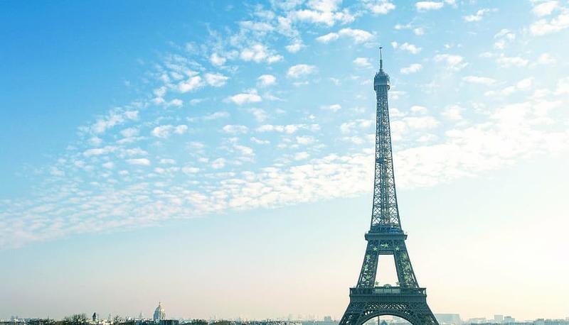 La Torre Eiffel: Simbolo di Modernità e Ingegneria Francese articolo