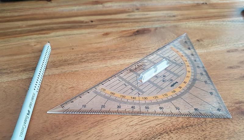 Quali sono i punti notevoli nel triangolo isoscele articolo