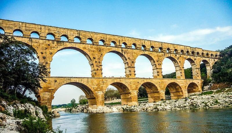 Roma antica: vita e imprese di Giulio Cesare articolo