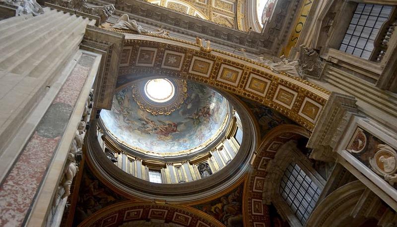 Papa Giulio II: il mecenate che trasformò Roma e i Musei Vaticani articolo