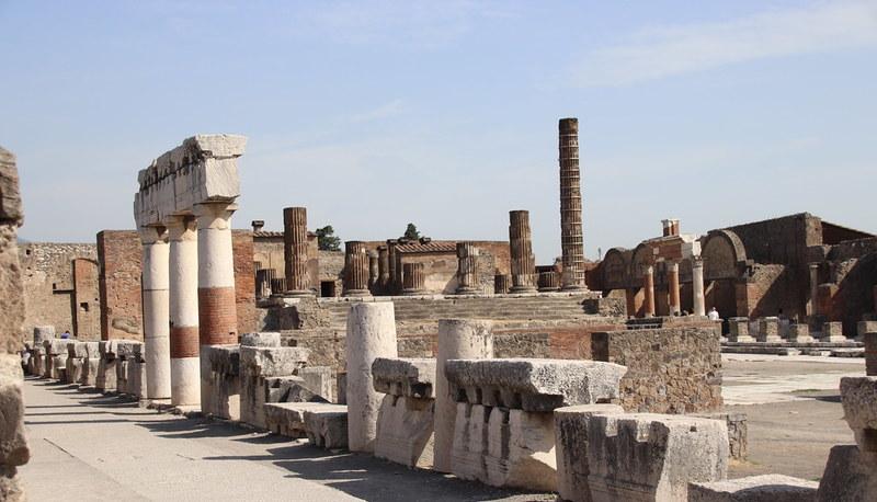 L'evoluzione dell'arte romana: dalle origini all'età di Adriano articolo