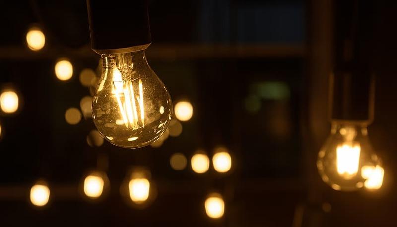 Velocità della luce e misure fisiche articolo