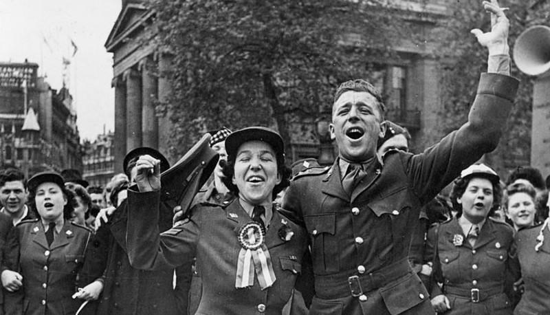 Dalla Grande Depressione alla Seconda Guerra Mondiale: Cause e Conseguenze articolo