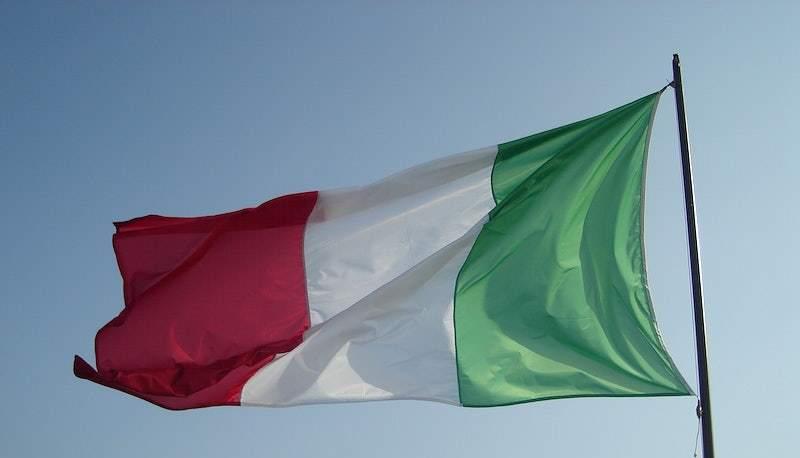Donne al voto nel 1946, tema articolo
