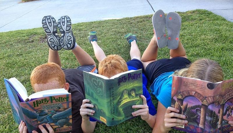 Joanne Rowling: Harry Potter e la pietra filosofale articolo