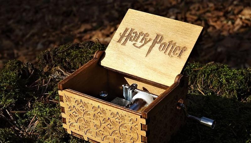 Harry Potter e la pietra filosofale di J.K. Rownling articolo