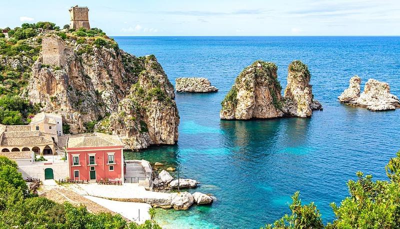 La Sicilia normanna: un crocevia di culture e potere nel Mediterraneo articolo