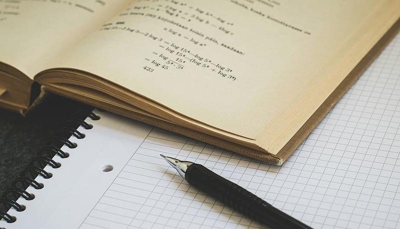 La forma interrogativa in francese: spiegazione ed esercizio sulla formazione di domande e risposte articolo