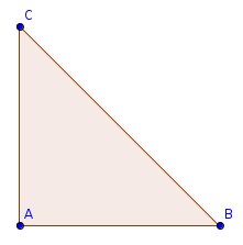 Figura triangolo rettangolo isoscele