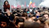#14nRiseUp, scontri e guerriglia in città