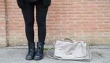 Va a scuola in leggings, si prende una nota