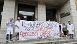 Medicina scoppia, 5000 riammessi ma niente banchi