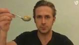 Ryan Gosling e i cereali, il meme diventa realtà