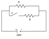 Elettromagnetismo: Una stufa è formata da due conduttori in parallelo fra di loro, alimentati da una differenza di potenziale di  220V. La resistenza di ogni conduttore è  50 Î©.