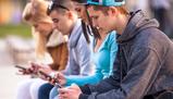 Ecco a voi la Generazione Z: poco sesso e tanti social