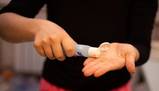 Coronavirus, gel igienizzante: i 13 errori che lo rendono inutile