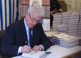 Ken Follett