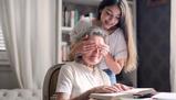 Perché oggi 2 Ottobre è la Festa dei Nonni e le migliori frasi da dedicare