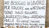Il senzatetto Casimiro è laureato e conosce 6 lingue ma nessuno lo assume: parte l'appello social