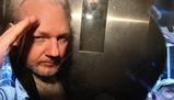 Chi è Julian Assange e di quali reati era accusato?