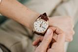 Perché il tempo sembra scorrere più velocemente da adulti?