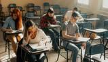Studente bocciato dopo il debito chiede i compiti dei compagni per confrontarli: la scuola dice no, ma il TAR gli dà ragione