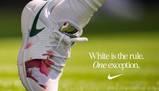 "White is the rule. One exception": come Nike ha trasformato la scarpa insanguinata di Sinner in una trovata pubblicitaria