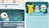 Pokémon lancia la valigia con la vetrina per mostrare i peluche anche in viaggio