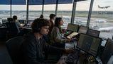 Dalla console alla torre di controllo: gli USA assumono 2.000 gamer come controllori del traffico aereo