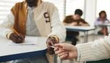 “Chi copia non viene punito”: il dibattito degli studenti sugli esami universitari