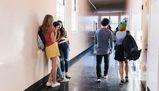 Corsi di educazione sessuale e genere a scuola: quando serve l'autorizzazione dei genitori e come funziona il consenso