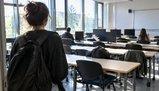 Al quinto giorno l'aula di informatica è quasi vuota: prima erano 75 studenti