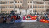 Caro-affitti, gli universitari tornano a dormire in tenda: scatta la protesta davanti a Montecitorio (e in tutta Italia)