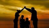 Analisi della famiglia moderna: transizione, educazione e stili genitoriali