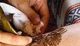 Testo argomentativo sui pro e contro l'utilizzo dei tatuaggi