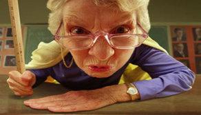 Prof insulta studenti su Facebook: cerebrolesi