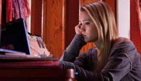 Violenza in rete: adolescenti sempre più esposti