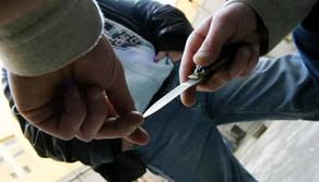 Studente quasi ucciso a coltellate davanti scuola: i bulli colpiscono ancora?