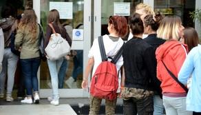 Marinare la scuola? Impossibile: arriva il badge per gli studenti