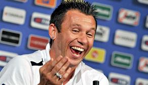 Da Cassano a Renzo Bossi: i pluri bocciati più assurdi di sempre