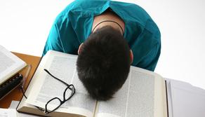 Estate con debito scolastico: come sopravvivere