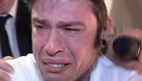 Fedez scoppia in un pianto disperato: lo scherzo epico delle Iene