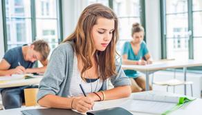 Invalsi 2017: alle superiori tutti scherzano su 'Tredici', 1 su 3 ha copiato