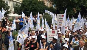 Presidi in piazza: vogliamo più riconoscimento