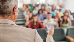 Professore universitario si ammala, i suoi studenti lo salvano